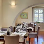 Patriot Boutique Hotel 4*