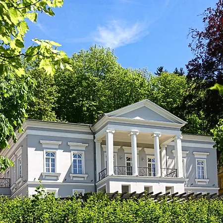 Gourmet Patriot Hotel 4*