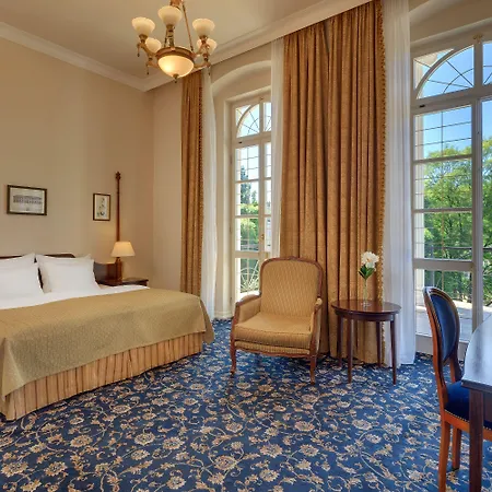 Patriot Boutique Hotell 4*